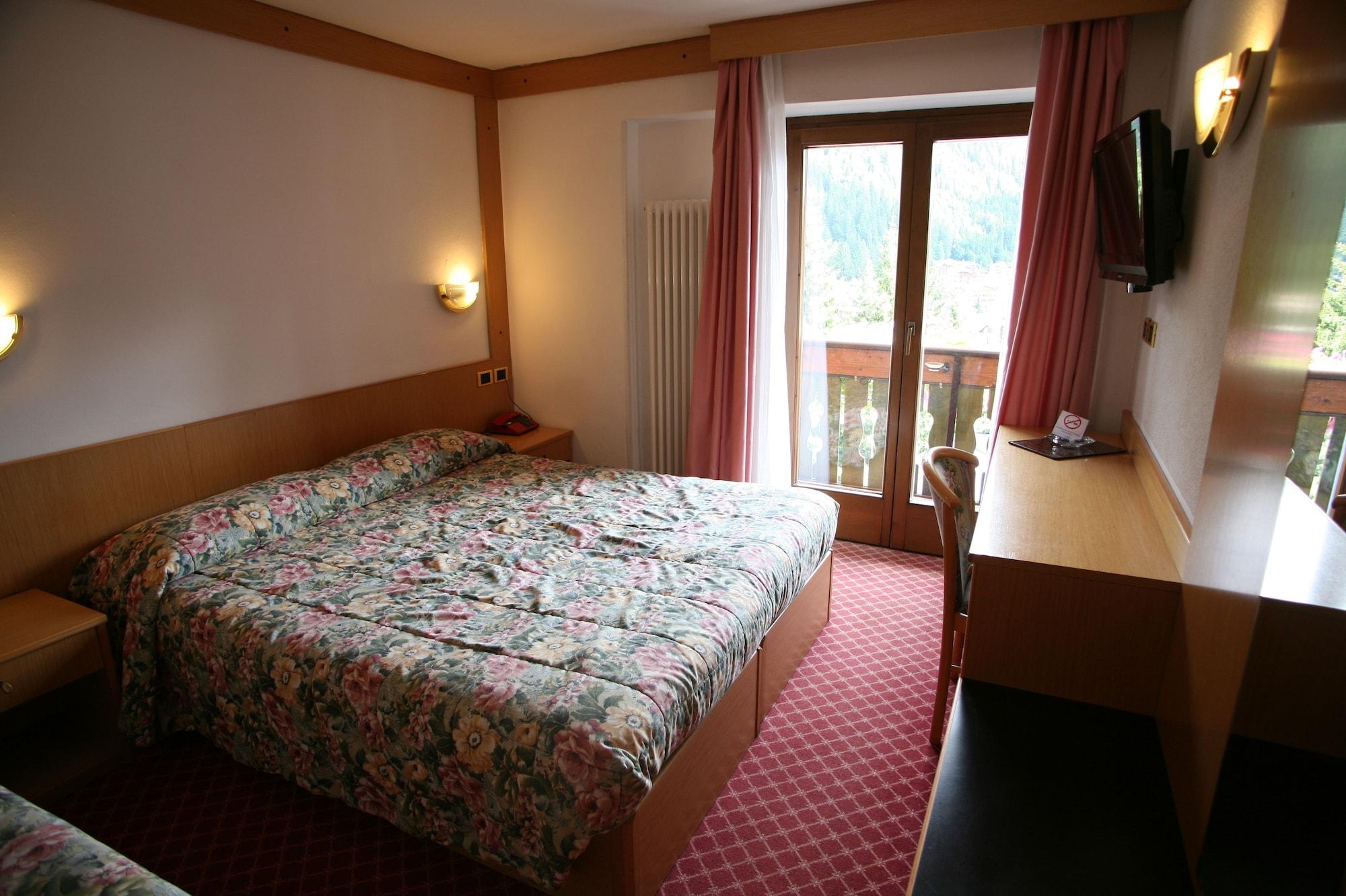 Alpen Hotel Vidi Madonna Exterior foto